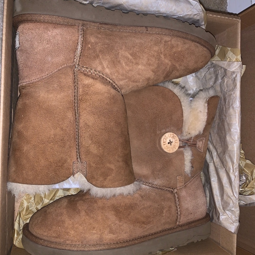 UGG Bailey Chestnut Boots